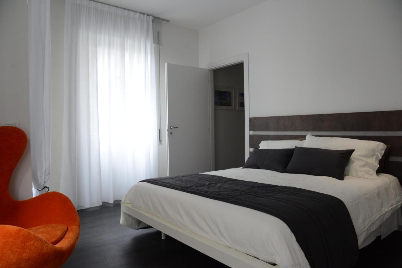 Myhomeincomo - Art Design Suites Luaran gambar
