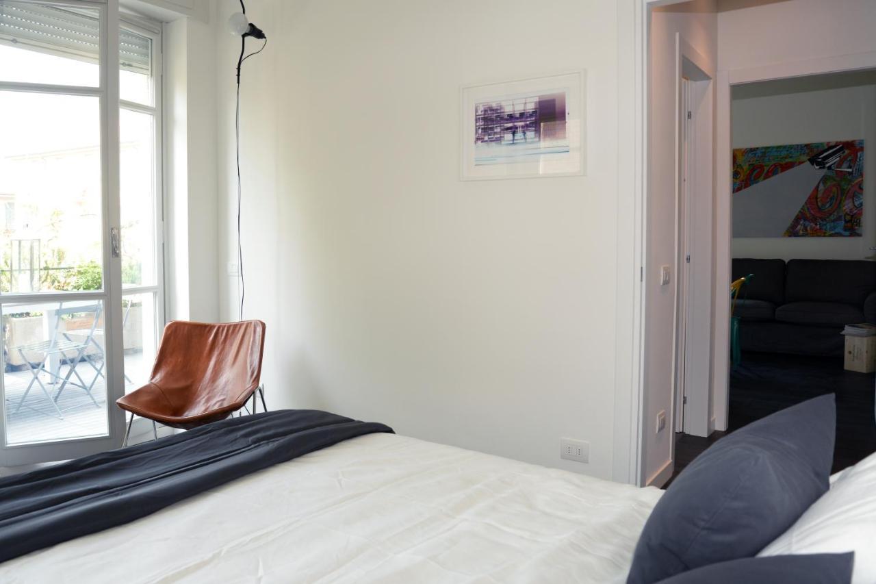 Myhomeincomo - Art Design Suites Luaran gambar